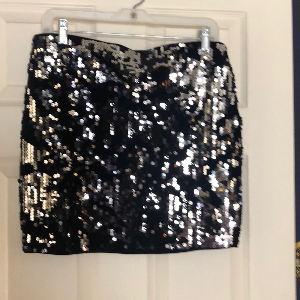 Black velvet & mini skirt